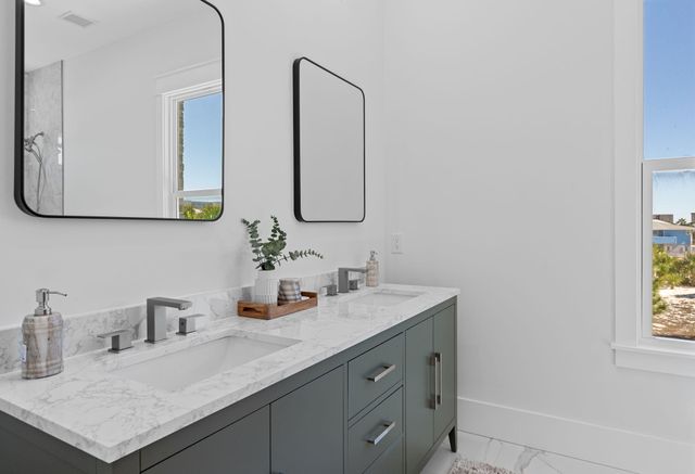 848 Tropic Avenue, Fort Walton Beach, FL 32548