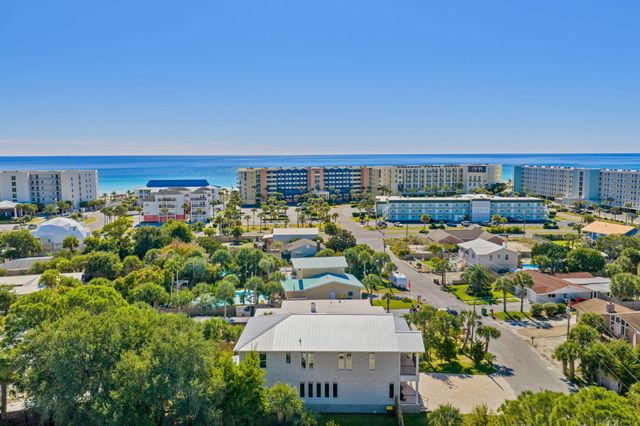 848 Tropic Avenue, Fort Walton Beach, FL 32548