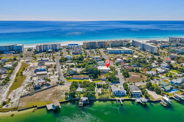 848 Tropic Avenue, Fort Walton Beach, FL 32548