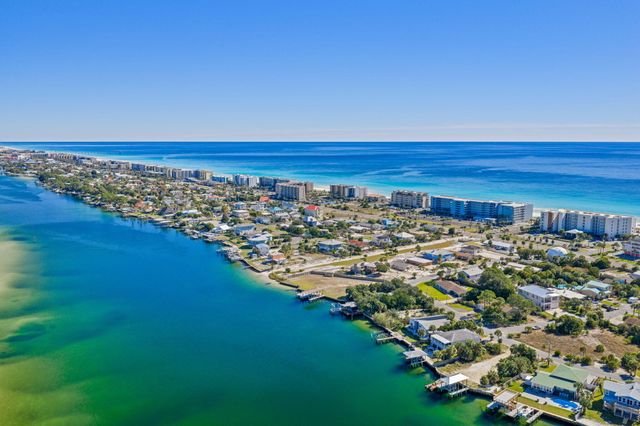 848 Tropic Avenue, Fort Walton Beach, FL 32548