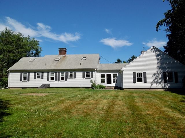 2 Briarwood Court, Kingston, MA 02364