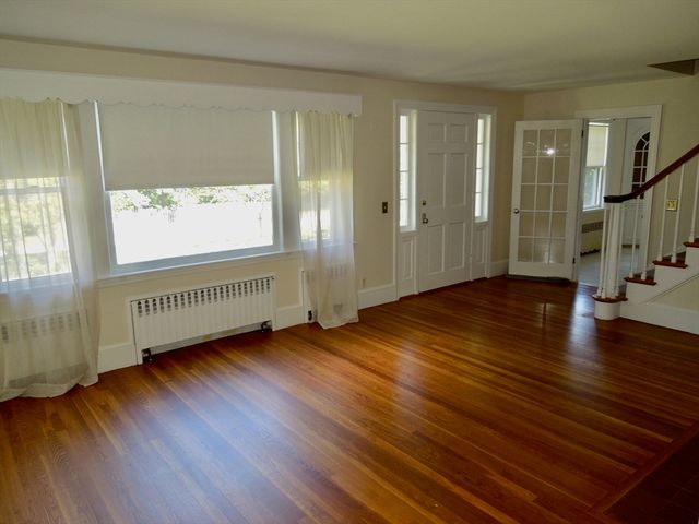 2 Briarwood Court, Kingston, MA 02364