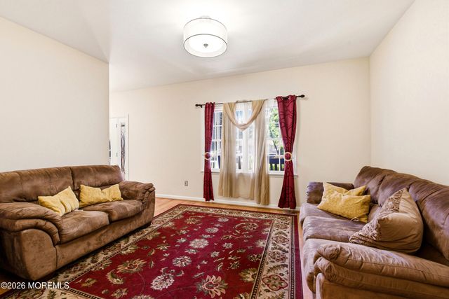 2433 Huckleberry Road, Manchester, NJ 08759