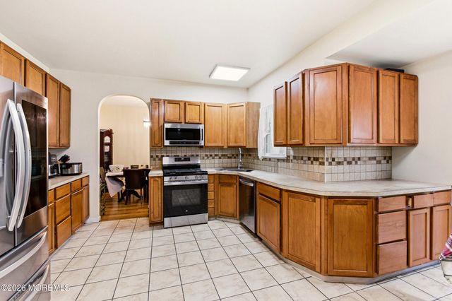 2433 Huckleberry Road, Manchester, NJ 08759