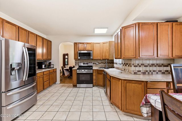 2433 Huckleberry Road, Manchester, NJ 08759