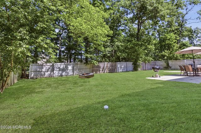 2433 Huckleberry Road, Manchester, NJ 08759