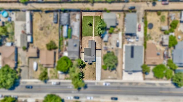 413 Empire Ave, Modesto, CA 95354