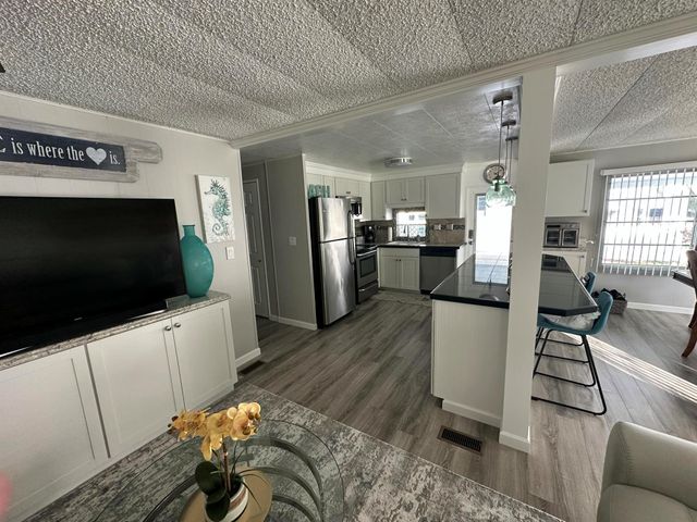 8281 South Street, Boca Raton, FL 33433