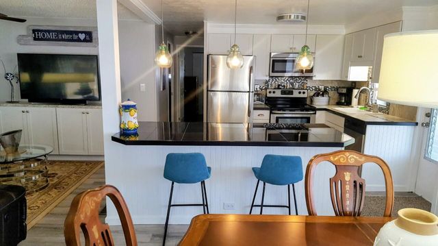 8281 South Street, Boca Raton, FL 33433