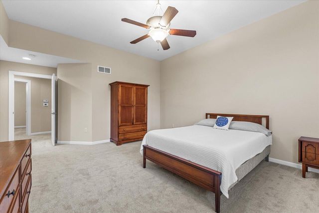 8361 S 44th STREET, Franklin, WI 53132