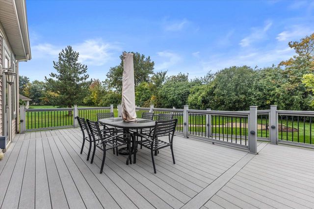 8361 S 44th STREET, Franklin, WI 53132