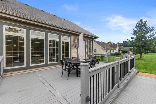 8361 S 44th STREET, Franklin, WI 53132