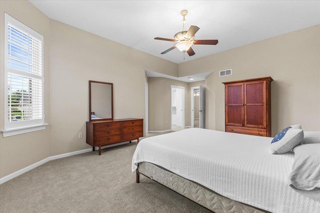 8361 S 44th STREET, Franklin, WI 53132