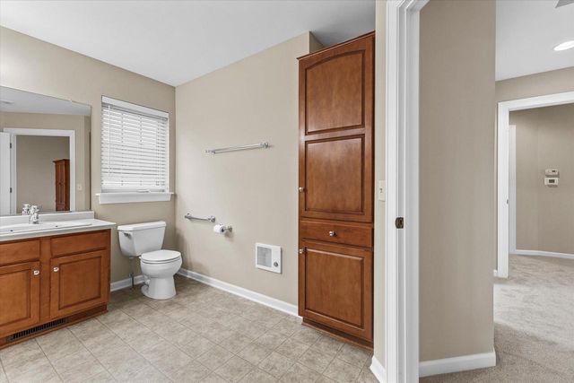 8361 S 44th STREET, Franklin, WI 53132