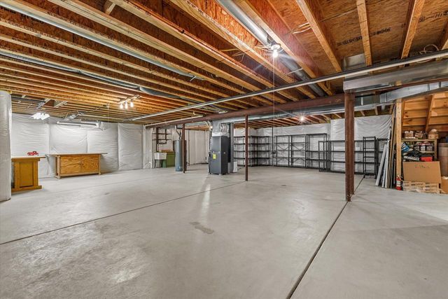 8361 S 44th STREET, Franklin, WI 53132