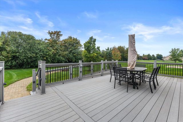 8361 S 44th STREET, Franklin, WI 53132