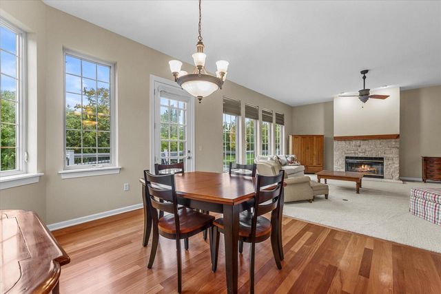 8361 S 44th STREET, Franklin, WI 53132
