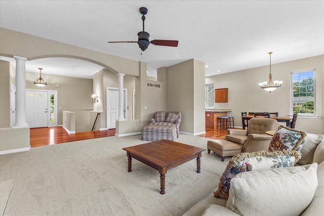 8361 S 44th STREET, Franklin, WI 53132