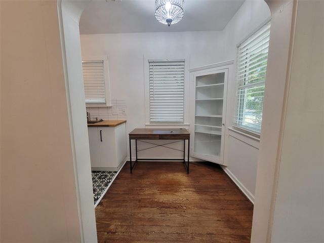 306 W 42nd ST, Austin, TX 78751
