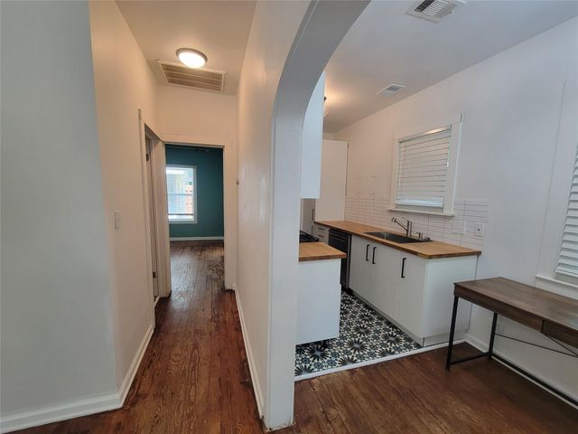 306 W 42nd ST, Austin, TX 78751