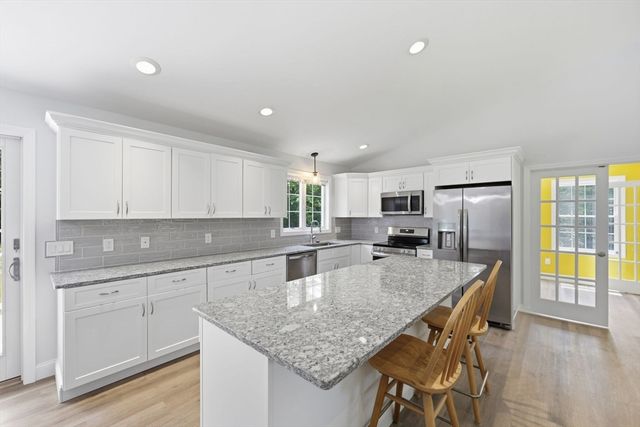 85 Waid Rd, Monson, MA 01057