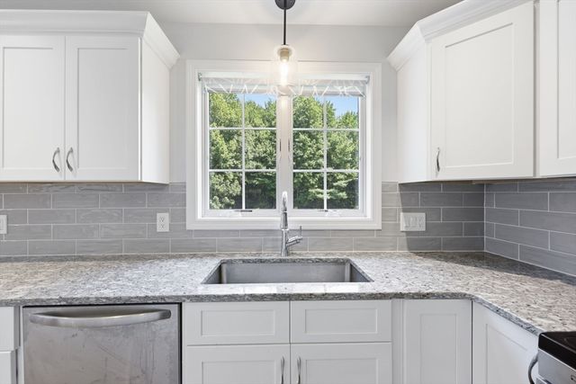 85 Waid Rd, Monson, MA 01057