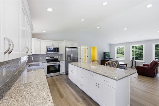 85 Waid Rd, Monson, MA 01057