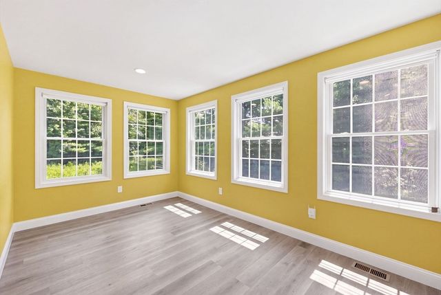 85 Waid Rd, Monson, MA 01057