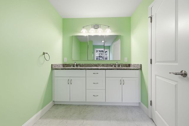 85 Waid Rd, Monson, MA 01057
