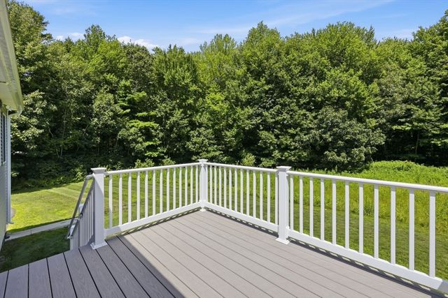 85 Waid Rd, Monson, MA 01057