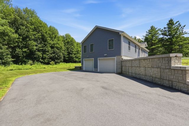 85 Waid Rd, Monson, MA 01057