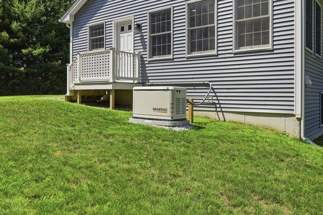 85 Waid Rd, Monson, MA 01057