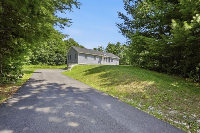85 Waid Rd, Monson, MA 01057