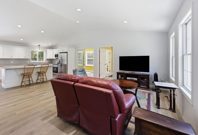85 Waid Rd, Monson, MA 01057