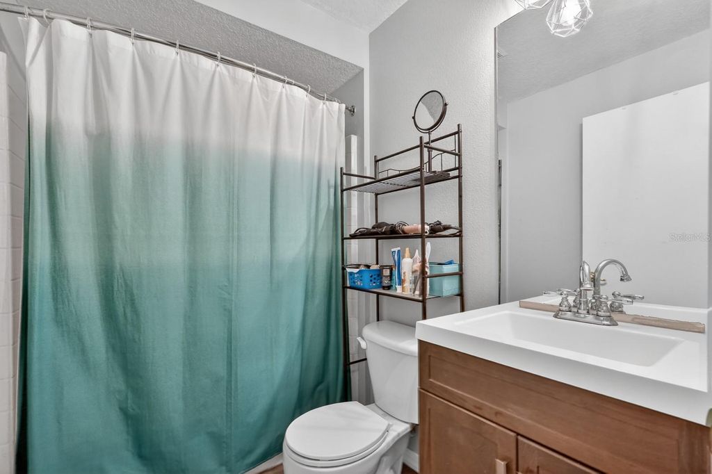 Image 19 of property listing at 14 RANDOM PLACE, Palm Coast, FL 32164