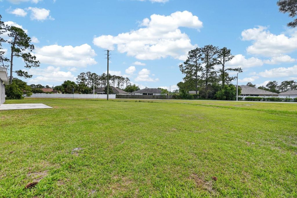 Image 22 of property listing at 14 RANDOM PLACE, Palm Coast, FL 32164