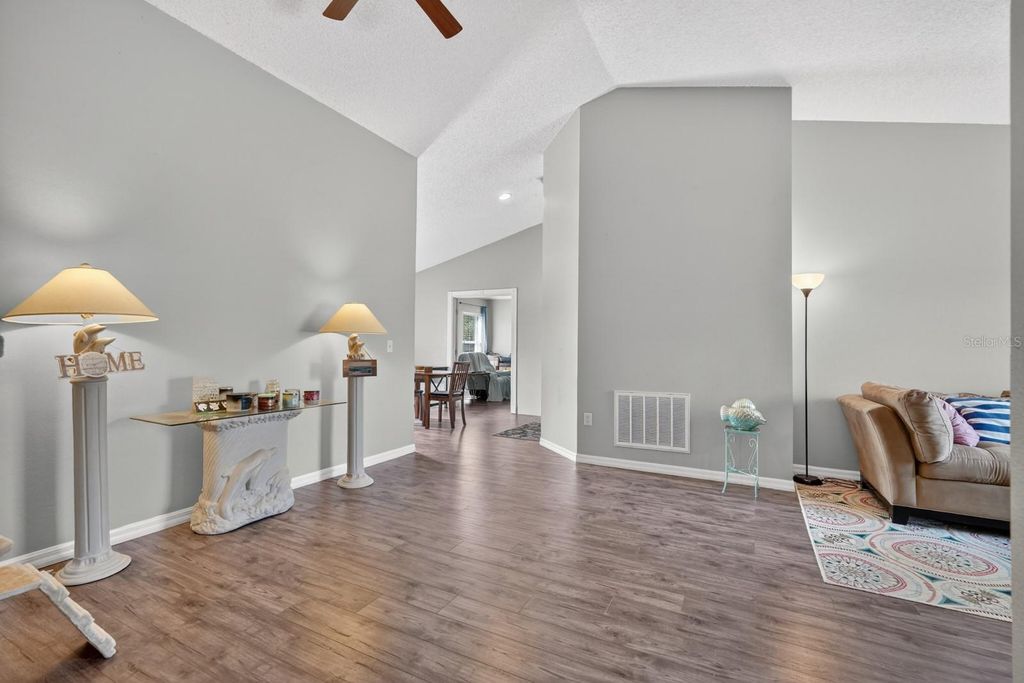 Image 6 of property listing at 14 RANDOM PLACE, Palm Coast, FL 32164