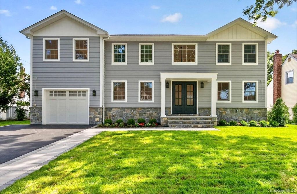 15 Glen Road, Garden City, NY 11530 — exterior