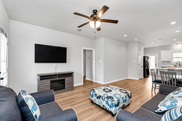 2240 Meadow Oak Dr, St Gabriel, LA 70776