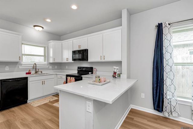 2240 Meadow Oak Dr, St Gabriel, LA 70776