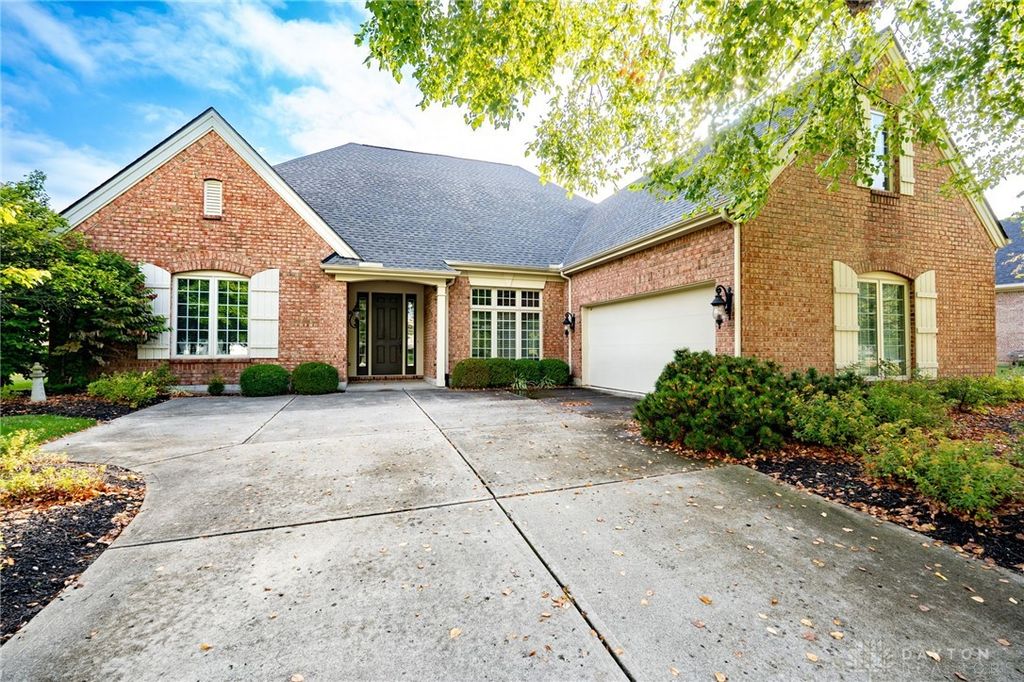 1248 Club View Drive, Dayton, OH 45458