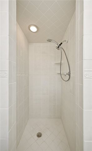 124 E Janin Circ, Portland, TX 78374