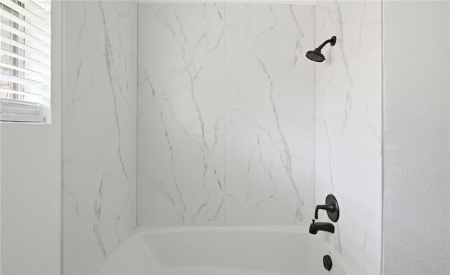 124 E Janin Circ, Portland, TX 78374