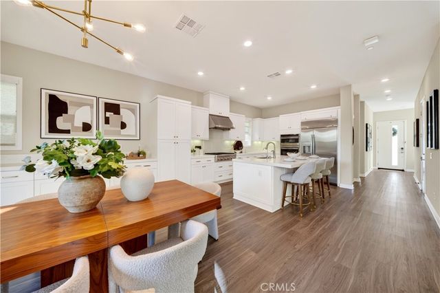 664 Athos, Lake Forest, CA 92630