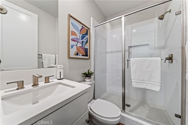 664 Athos, Lake Forest, CA 92630