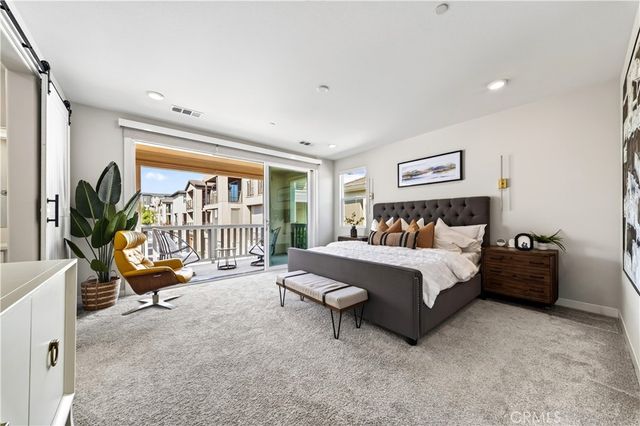 664 Athos, Lake Forest, CA 92630