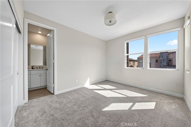 664 Athos, Lake Forest, CA 92630