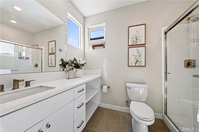 664 Athos, Lake Forest, CA 92630