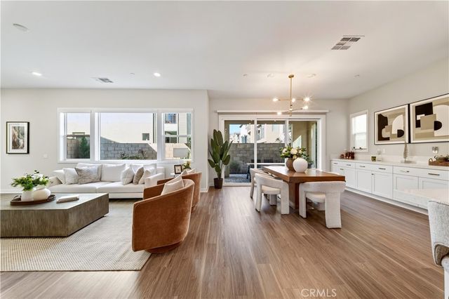 664 Athos, Lake Forest, CA 92630