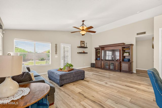 6491 W WAHALLA Lane, Glendale, AZ 85308